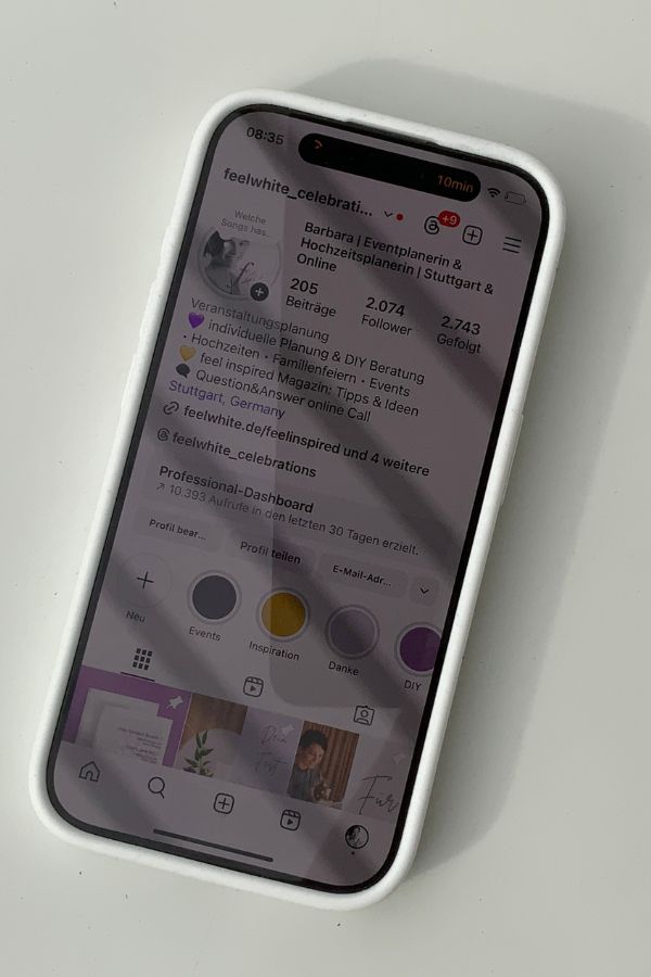 Instagram @feelwhite_celebrations